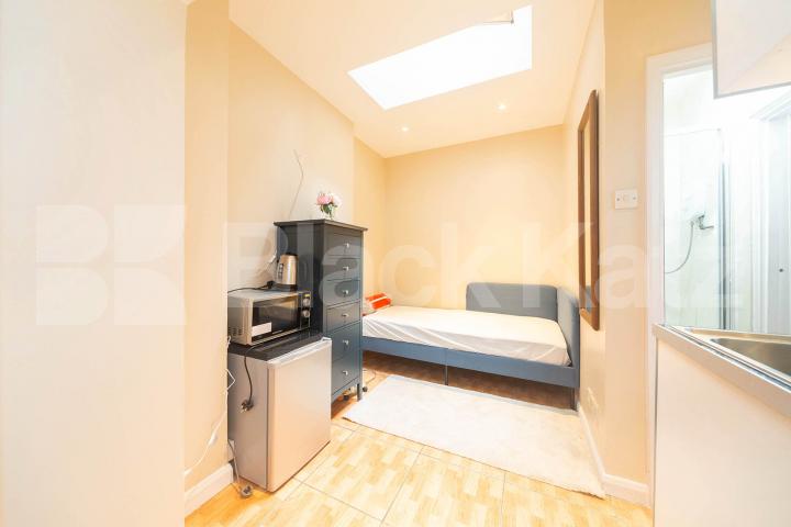Superbly located studio in amazing location Inc. electricity Cranleigh Street, Camden